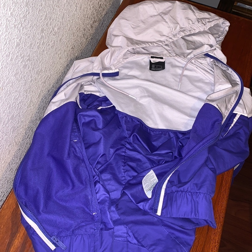 Nike - Picture 8 of 8